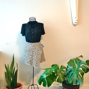 Banana Republic Short sleeve Black Shirt